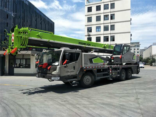 宜城市随车吊师傅告诉你租赁随车吊车如何区分吨位